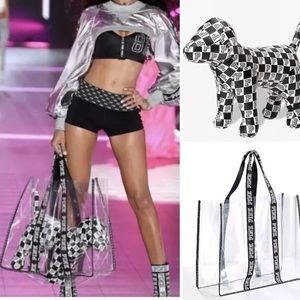 ❤️Pink Dog logo❤️